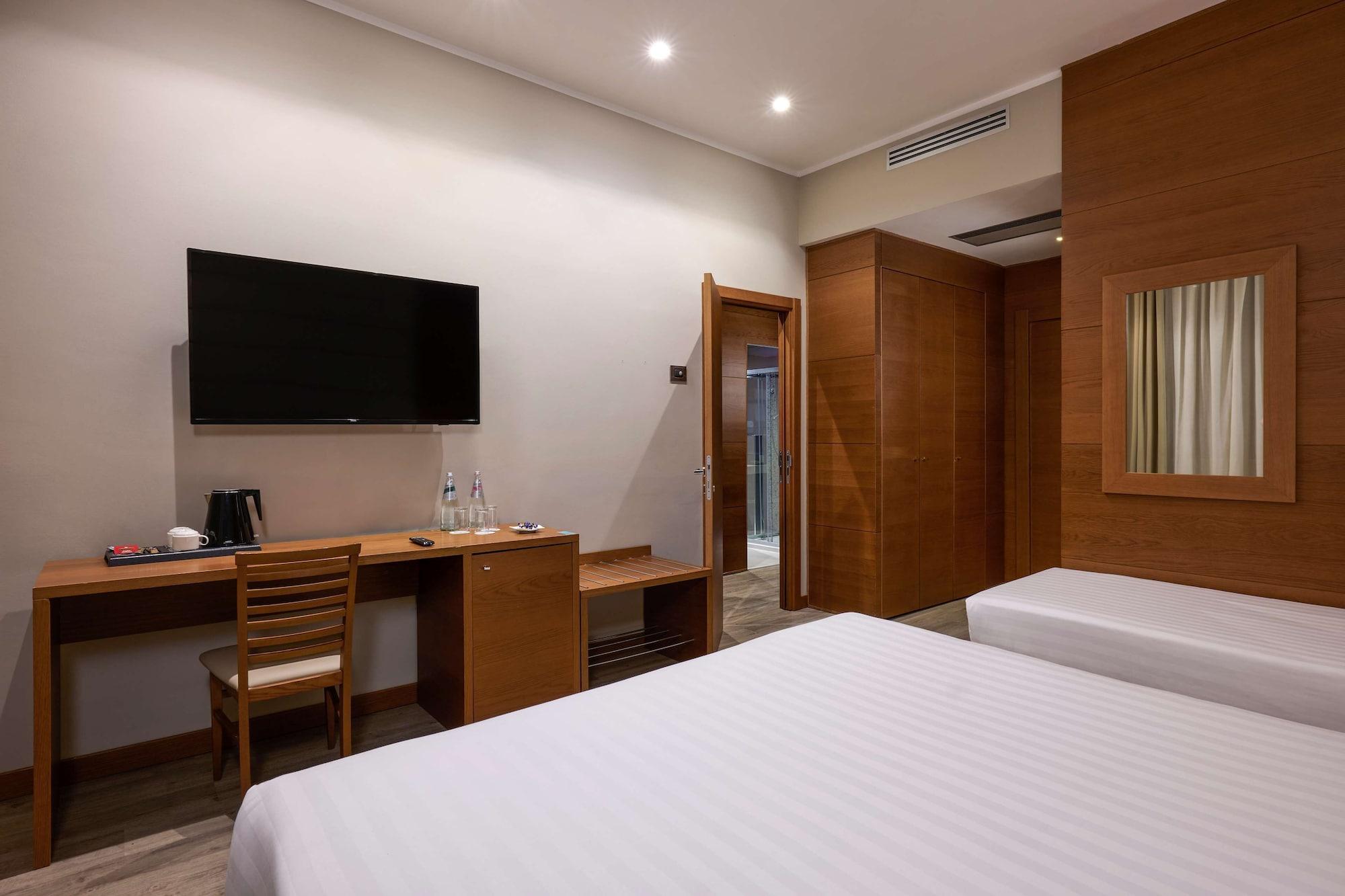 Hotel Occidental Aurelia Roma Esterno foto
