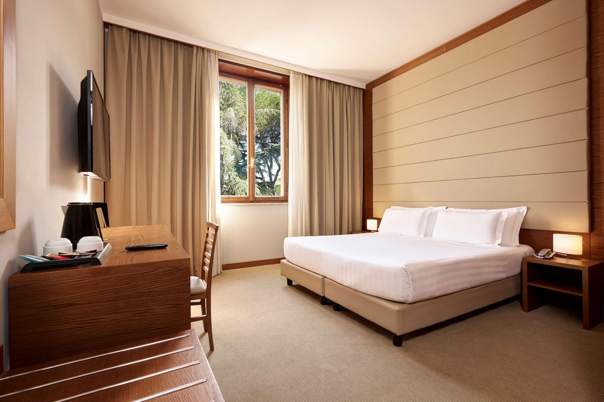 Hotel Occidental Aurelia Roma Esterno foto