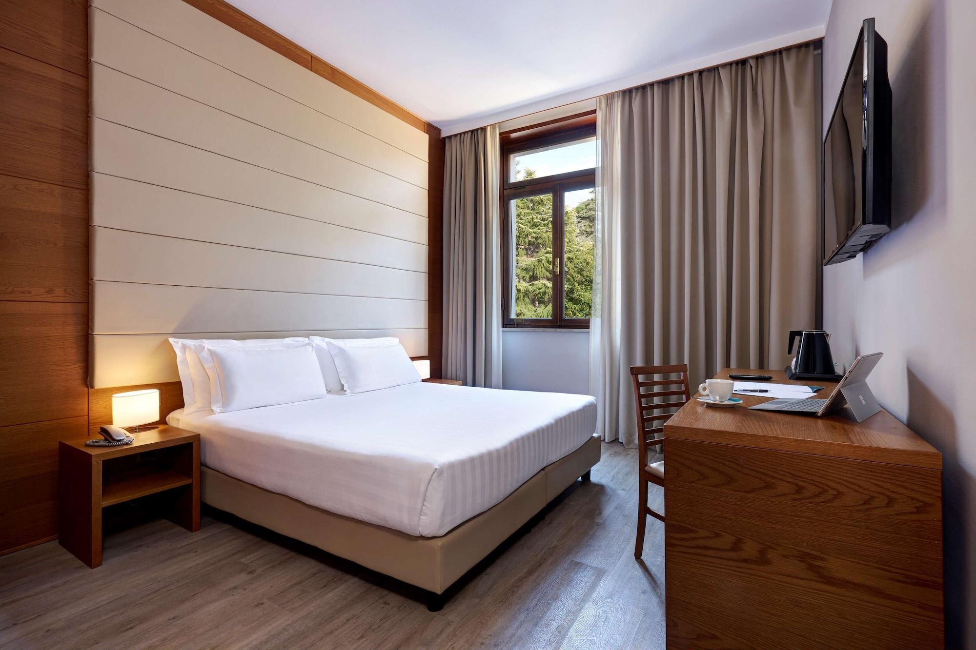 Hotel Occidental Aurelia Roma Esterno foto