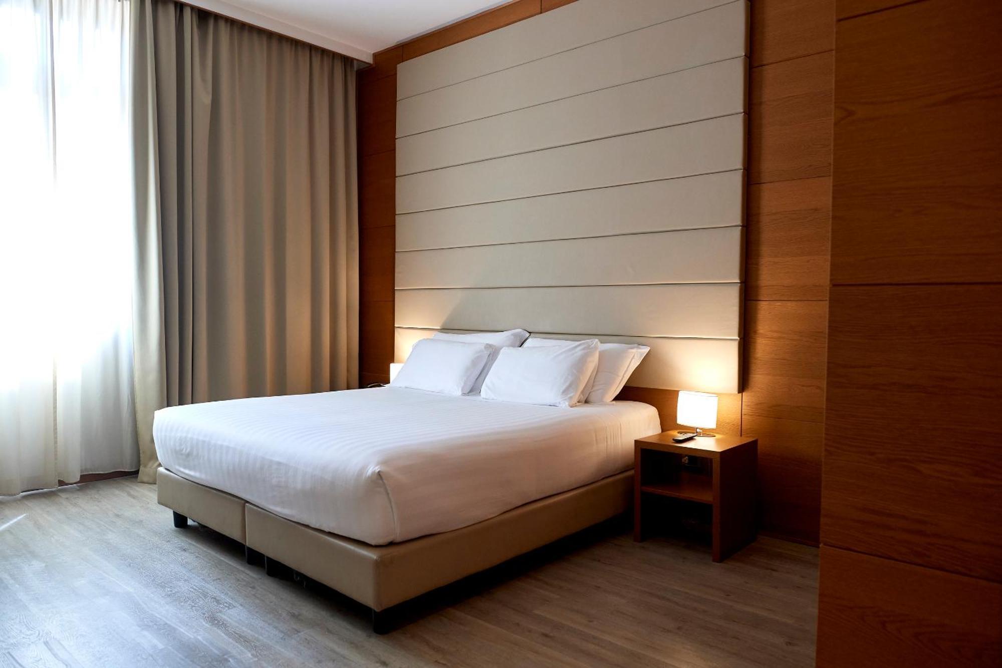 Hotel Occidental Aurelia Roma Esterno foto