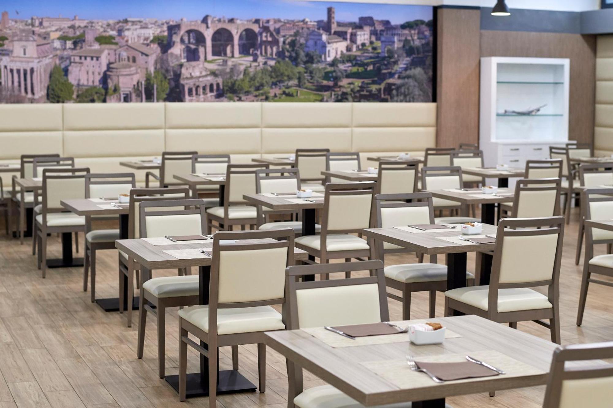 Hotel Occidental Aurelia Roma Esterno foto