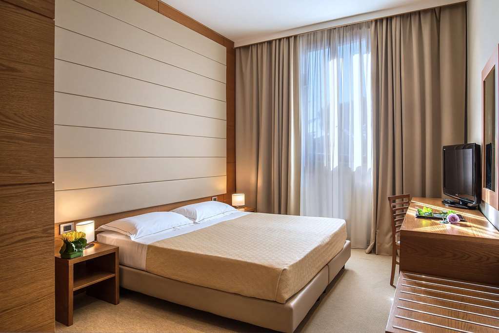 Hotel Occidental Aurelia Roma Esterno foto